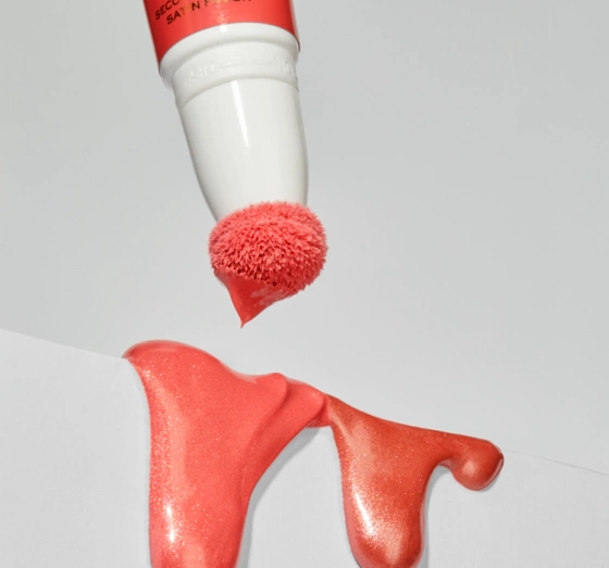 Kliknij na zdjęcie, aby je powiększyć Eveline Wonder Match Ultracremiges Rouge 02 14ml