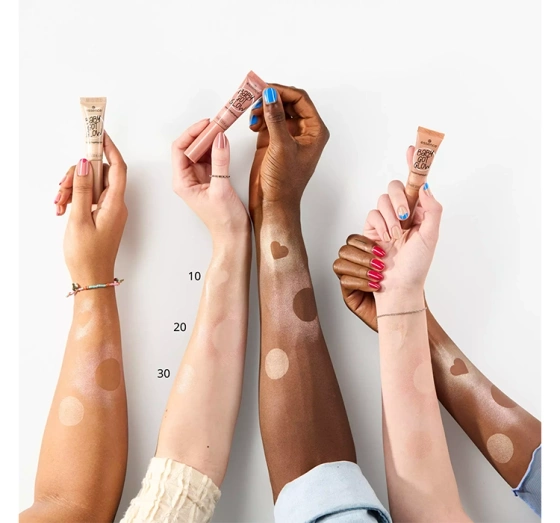Essence Baby Got Glow Flüssiger Highlighter 10 Sassy In Silk 10 ml