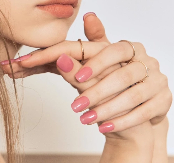 OHORA HYBRIDLACK IM AUFKLEBER CREAM GLOW