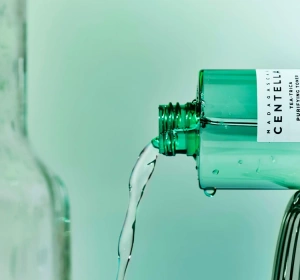 Skin1004 Tea-Trica Purifying Toner für zu Akne neigende Haut 210 ml