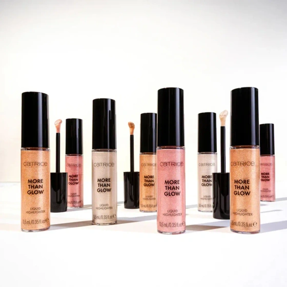 Kliknij na zdjęcie, aby je powiększyć Catrice More Than Glow Flüssiger Highlighter 020 Dewy Rose 10,5 ml