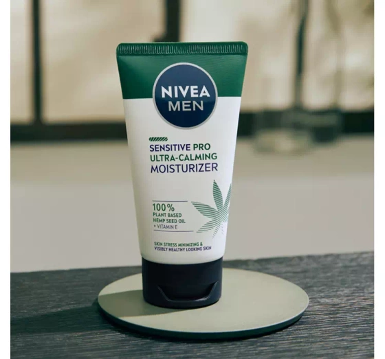 Kliknij na zdjęcie, aby je powiększyć NIVEA MEN Sensitive Pro feuchtigkeitsspendende Gesichtscreme mit Hanfsamen 75ml