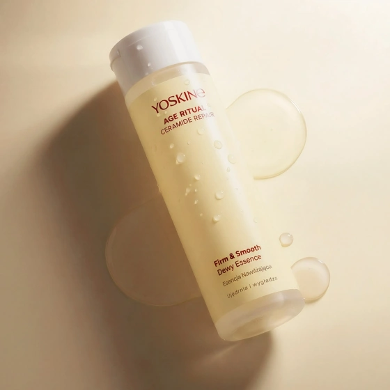 Kliknij na zdjęcie, aby je powiększyć Yoskine Age Ritual Ceramide Repair Firm & Smooth Feuchtigkeitsspendende Essenz 200 ml