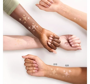 Essence Baby Got Glow Glassy Glow Highlighter-Stick 10 Golden Aura 5,5 g