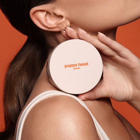 Poppy Head Glowset Illuminating Setting Loose Powder – strahlgebendes und fixierendes loses Gesichtspuder 11 g