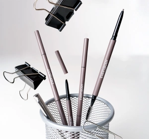 Everybody London Drehbarer Augenbrauenstift mit Bürstchen Dark Brown 0,1 g