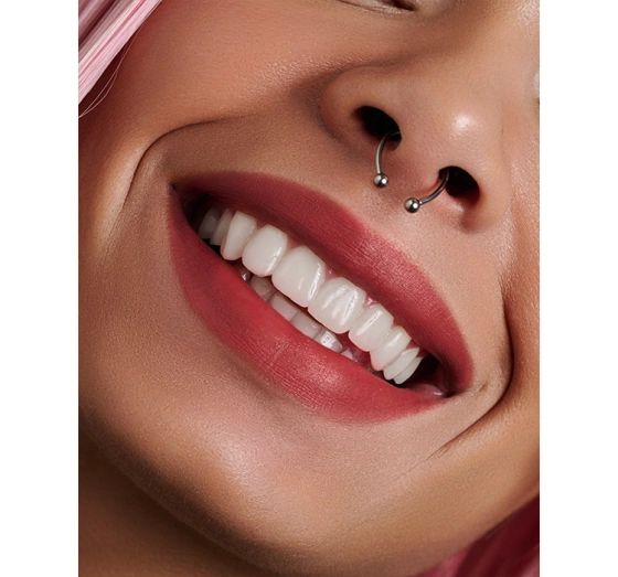 Kliknij na zdjęcie, aby je powiększyć LAMEL POWDER DROP MATTER LIPPENSTIFT 401 COLD-BEIGE 3,8G