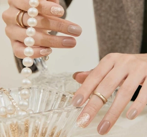 OHORA HYBRIDLACK IM AUFKLEBER CARMEL