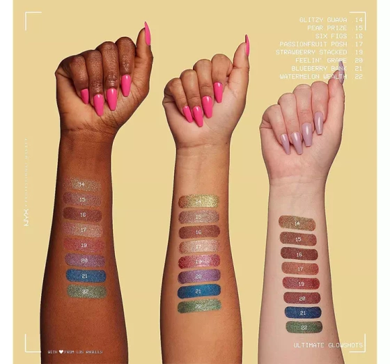 Kliknij na zdjęcie, aby je powiększyć NYX PROFESSIONAL MAKEUP GLOW SHOTS GLÄNZENDER LIDSCHATTEN 17 PASSIONFRUIT POSH 7,5ML