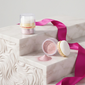Lovely Rosy Ribbon Highlighter – loser Highlighter für Gesicht und Körper mit integriertem Döschen, 2 g