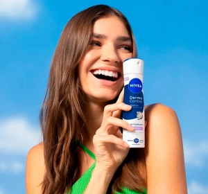 NIVEA Derma Control Antitranspirant Spray für Frauen Restore 150 ml