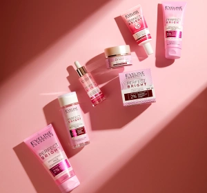 Eveline Cosmetics Perfect Bright Aufhellendes Gesichtswasser zur Wiederherstellung des Strahlens 150 ml
