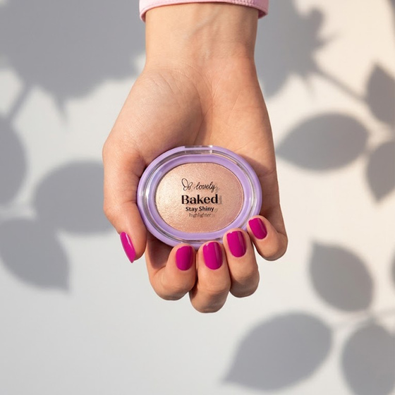 Kliknij na zdjęcie, aby je powiększyć Lovely Baked Stay Shiny – gebackener Highlighter für das Gesicht, 2,4 g