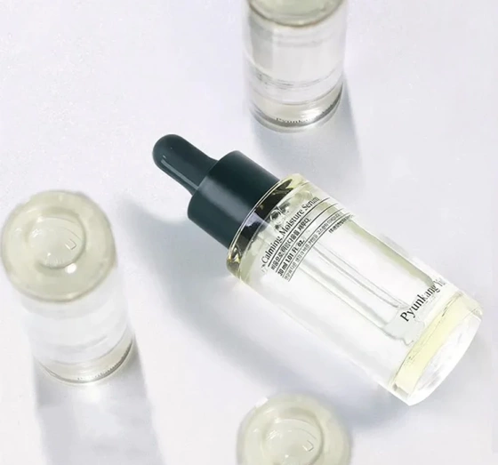 PYUNKANG YUL CALMING FEUCHTIGKEITSSPENDNEND-LINDERNDES GESICHTSSERUM 30ML