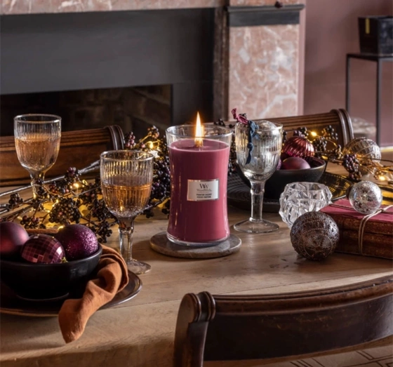 Kliknij na zdjęcie, aby je powiększyć WoodWick Jar Candle Duftkerze „Phantom Cherry“ 610 g