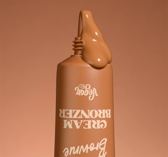 Kliknij na zdjęcie, aby je powiększyć MIYO INSTA SHAPE BRONZER IN CREME SWEET BROWNIE 15ML