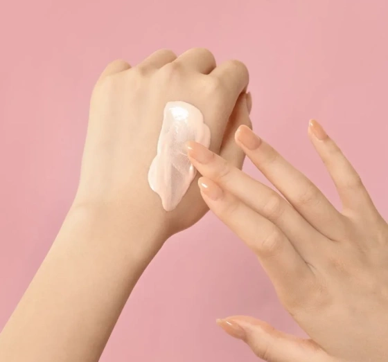 d'Alba Waterfull Tone-Up Pink Correcting Korrigierend-tonisierende Creme mit SPF50+ 50 ml