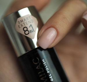 Semilac Smart Extend 8in1 Farbige Hybrid-Basis 801 Soft Beige 7 ml