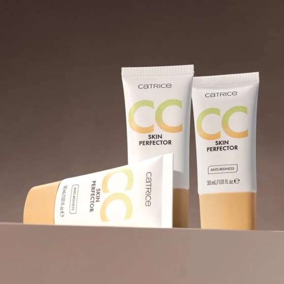 Kliknij na zdjęcie, aby je powiększyć Catrice CC Skin Perfector – verschönernde getönte Creme 010 Green, Shift, Go! 30 ml