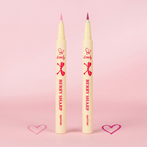 Lovely Berry Sharp Eyeliner-Stift für die Augenlider 02