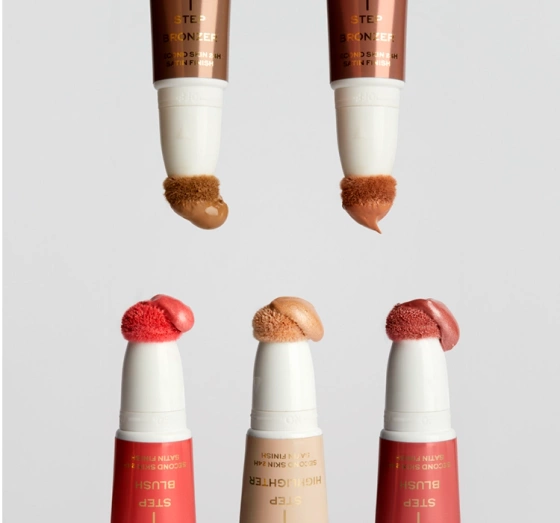 Kliknij na zdjęcie, aby je powiększyć Eveline Wonder Match Ultracremiges Rouge 02 14ml