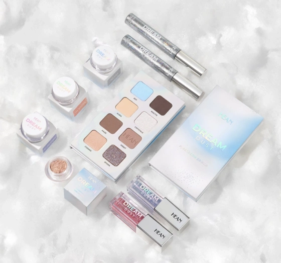 Kliknij na zdjęcie, aby je powiększyć Hean Dream Dust Loser Pigment-Lidschatten 01 Aether 1 g