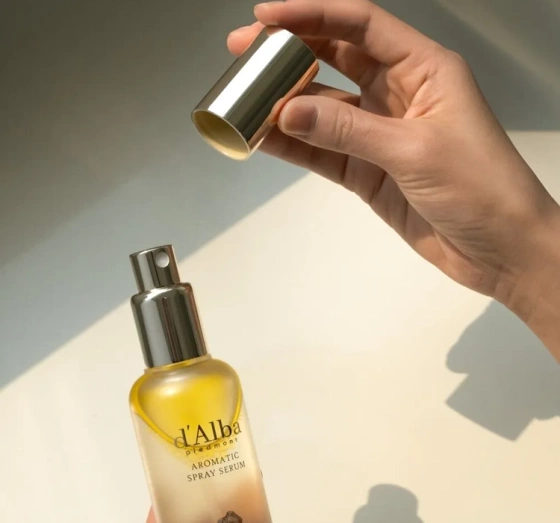 Kliknij na zdjęcie, aby je powiększyć d'Alba White Truffle First Aromatic Feuchtigkeitsspendendes Gesichtsspray-Serum 120 ml