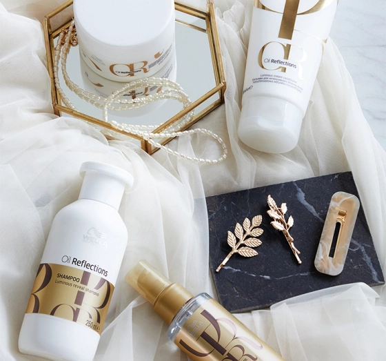 Kliknij na zdjęcie, aby je powiększyć WELLA PROFESSIONALS OIL REFLECTIONS HAARSHAMPOO 500ML