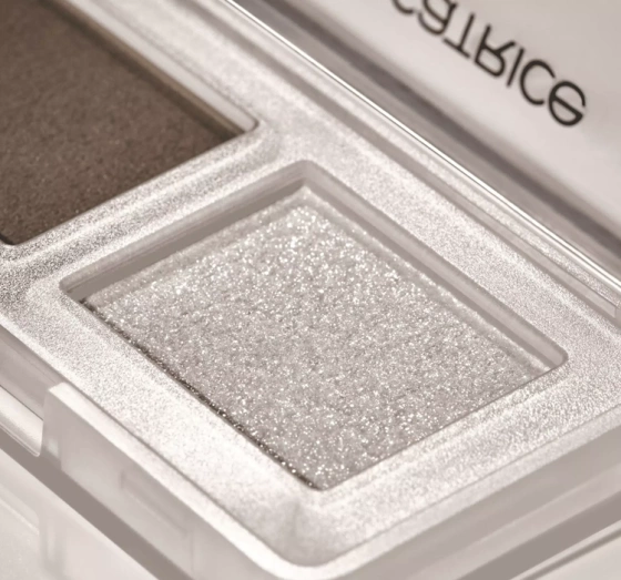 Kliknij na zdjęcie, aby je powiększyć Catrice Diamond Treasures Mini-Lidschattenpalette 030 Smokey Diamond 2,8 g