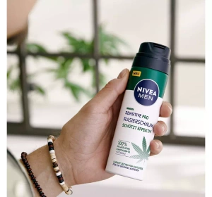 NIVEA MEN Sensitive Pro Rasierschaum mit Hanfsamen 200 ml