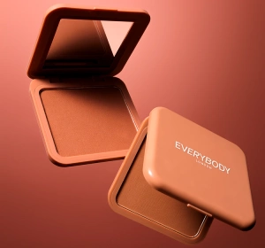 Everybody London Bronzer für das Gesicht Carmel Brown 7 g