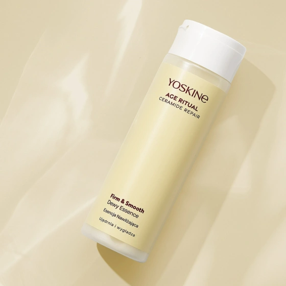 Kliknij na zdjęcie, aby je powiększyć Yoskine Age Ritual Ceramide Repair Firm & Smooth Feuchtigkeitsspendende Essenz 200 ml