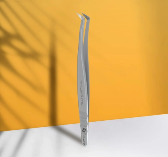 Kliknij na zdjęcie, aby je powiększyć Staleks Pro Expert Lash Brow Professionelle Wimpernpinzette mit Rillen TE-44/12